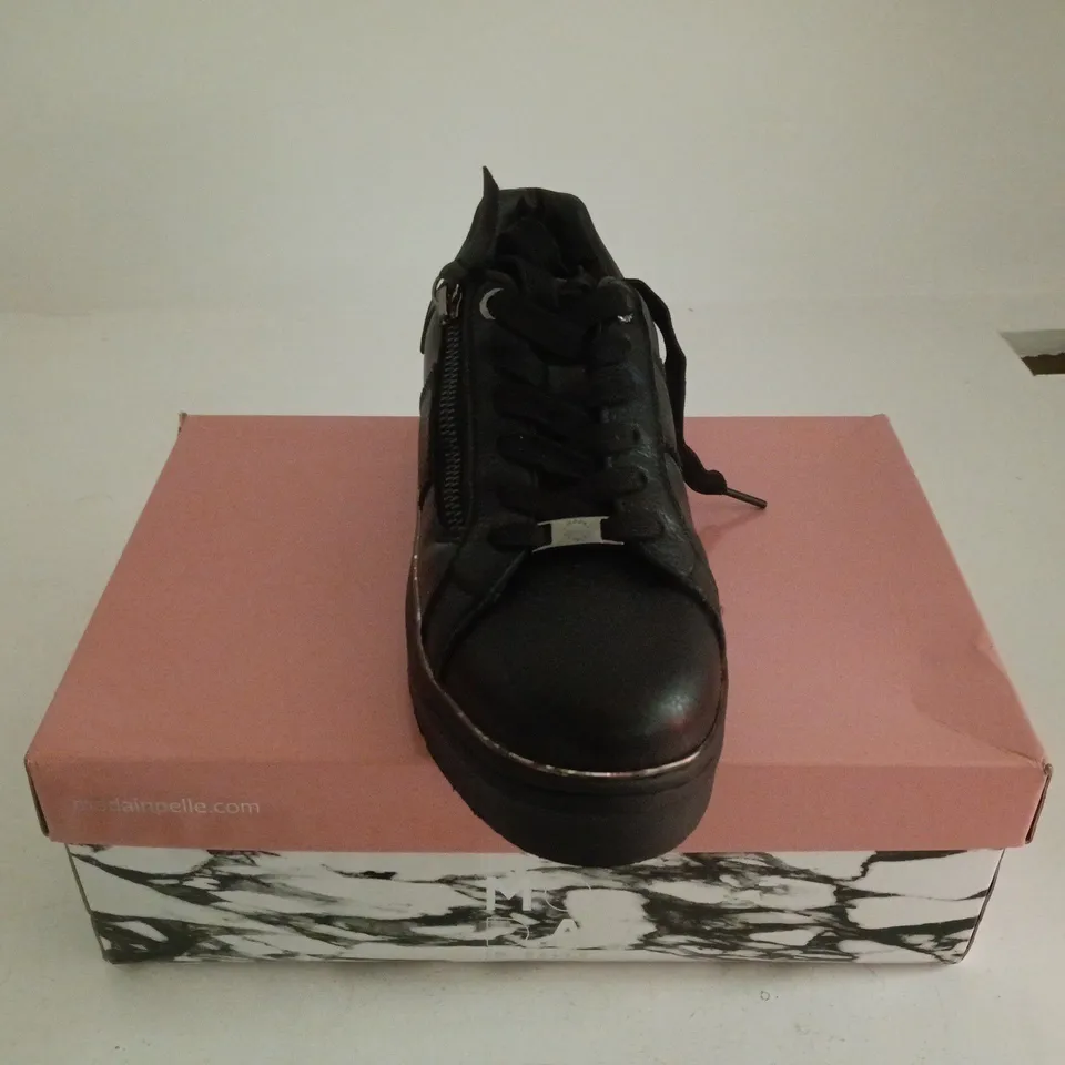 MODA IN PELLE BACARY JET BLACK SIZE 38 TRAINERS BOXED