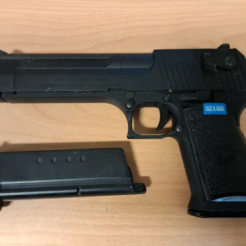 BOXED DESERT EAGLE. 50AE 6MM GAS BLOWBACK BB PISTOL