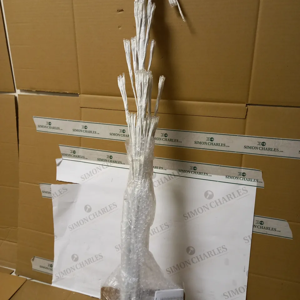 OUTDOOR/INDOOR STARBURST TWIG 5 FT CHRISTMAS TREE RRP £54.99