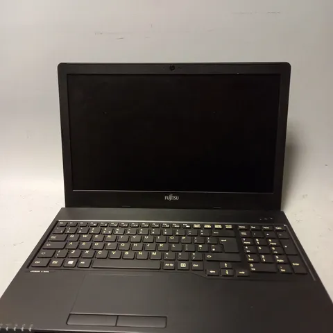 FUJITSU LIFEBOOK A555 LAPTOP