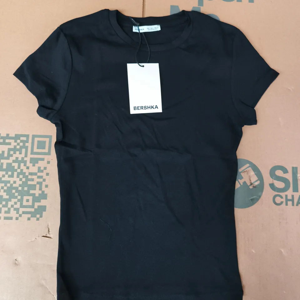BERSHKA SHORT SLEEVE T-SHIRT IN VOID BLACK SIZE UNSPECIFIED