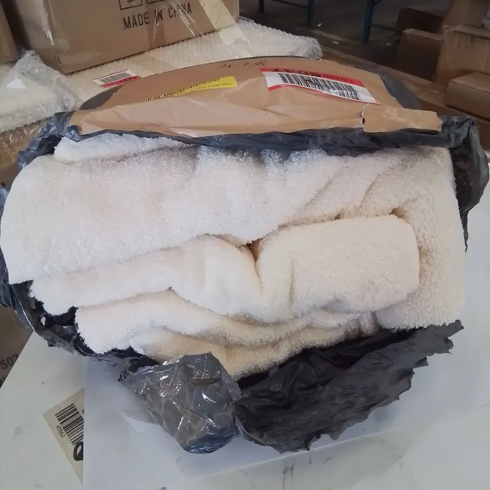 BATH TOWEL SET OF 8 IN CREAM