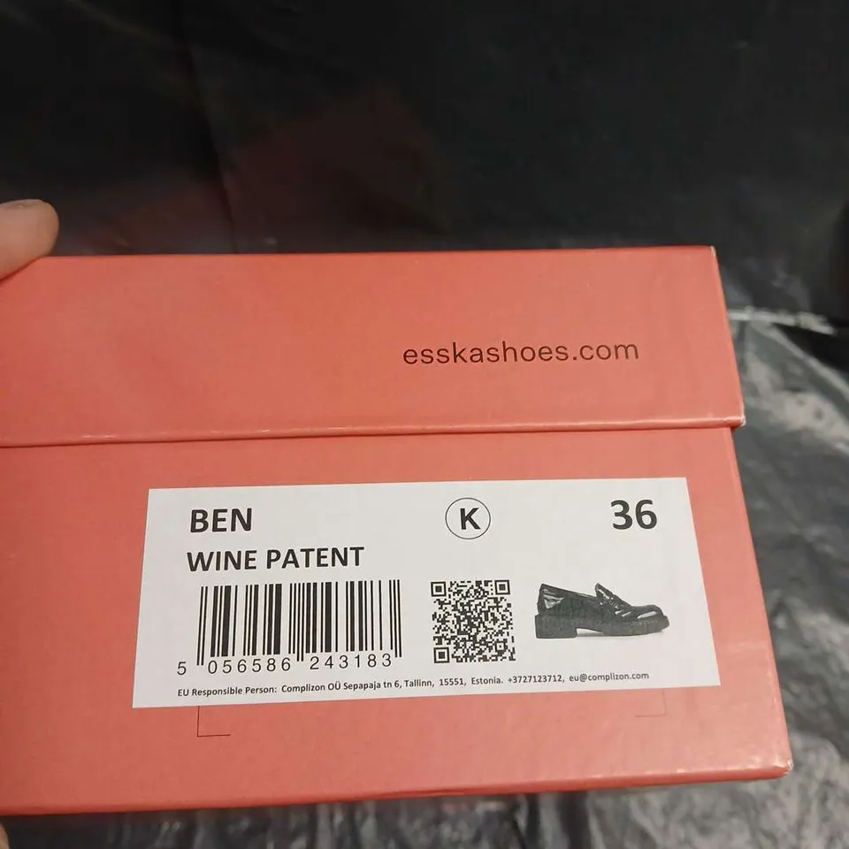 BOXED PAIR OF ESSKA BEN WINE PATENT LOAFERS – UK 3 