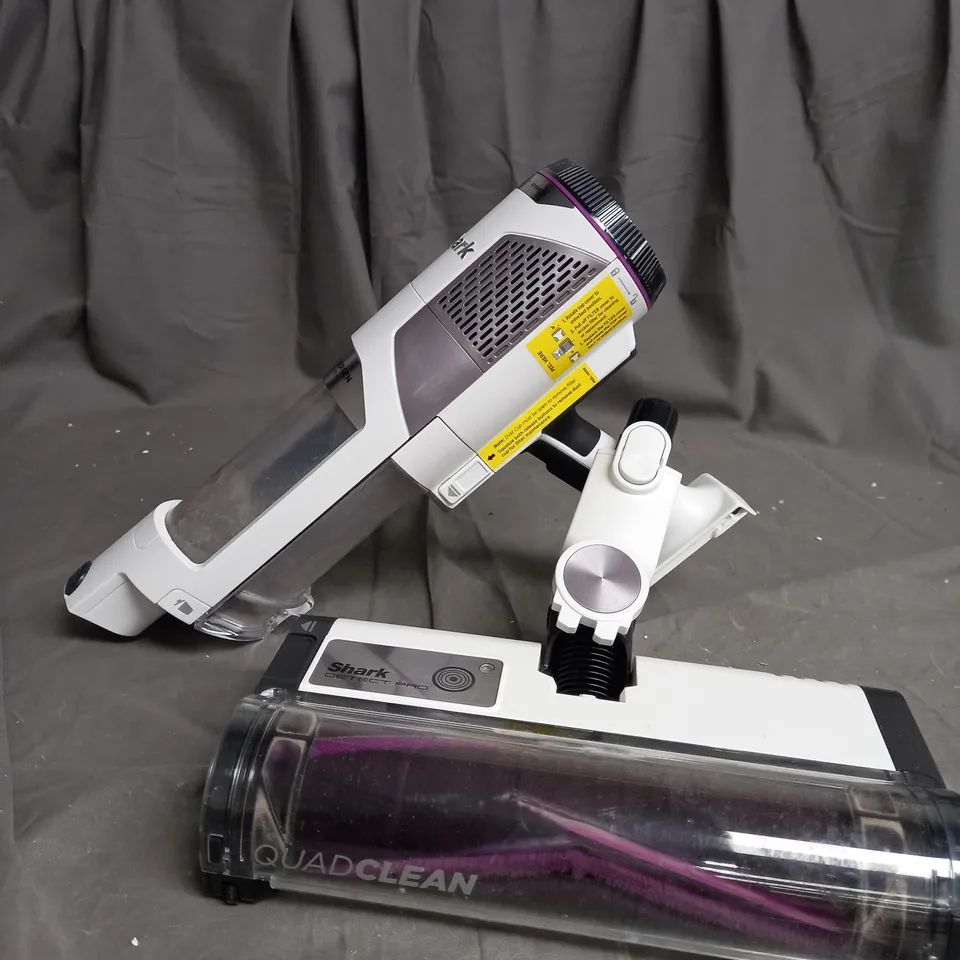 BOXED SHARK DETECT PRO 1.3L AUTO EMPTY VACUUM CLEANER IW3510UK