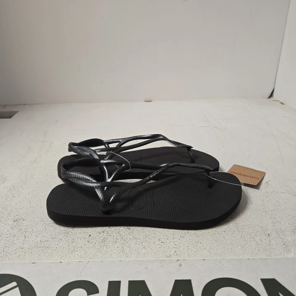 HAVAIANAS BLACK MEN’S FLIP FLOPS – (EU 39–40)