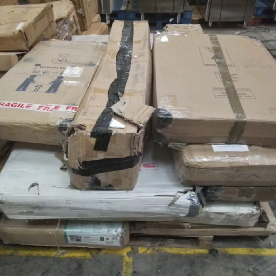 PALLET CONTAINING ASSORTED FURNITURE AND FURNITURE PARTS 