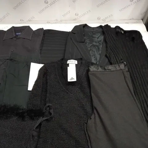 LOT OF 8 ASSORTED CLOTHING ITEMS