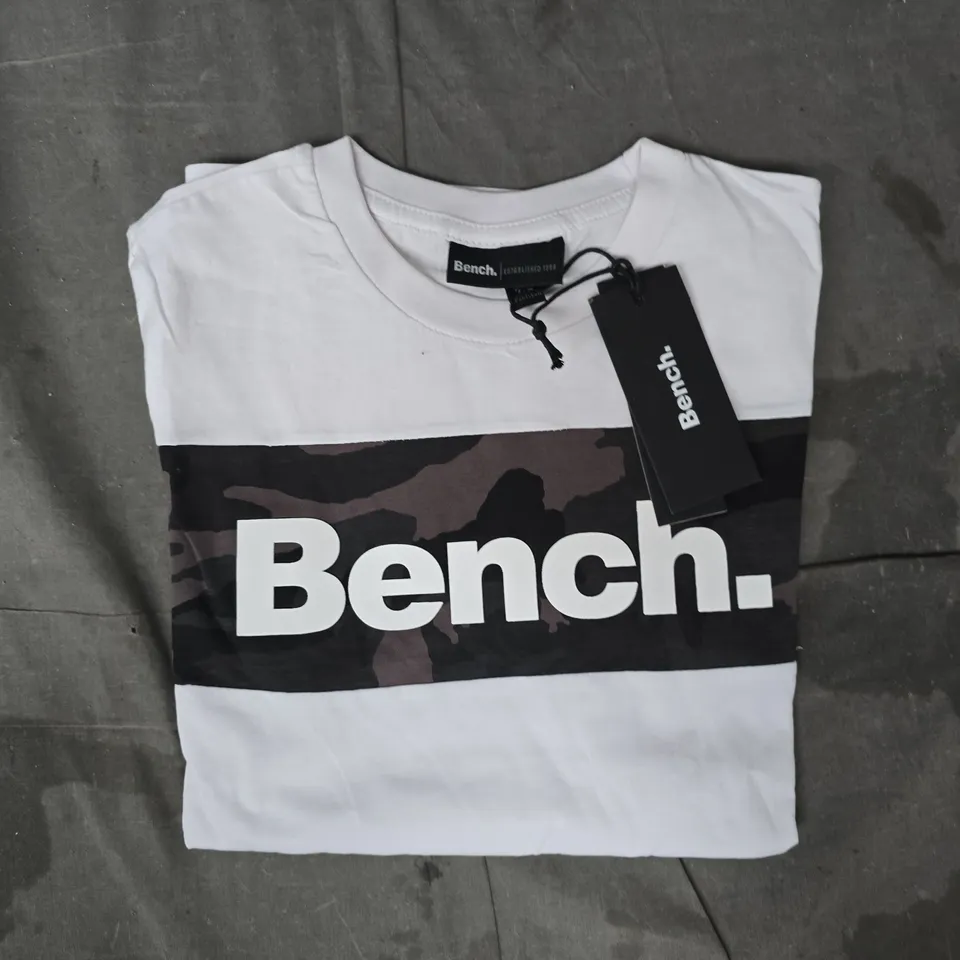 BENCH SHORT SLEEVE CREW NECK T-SHIRT IN WHITE SIZE 7-8 YEARS