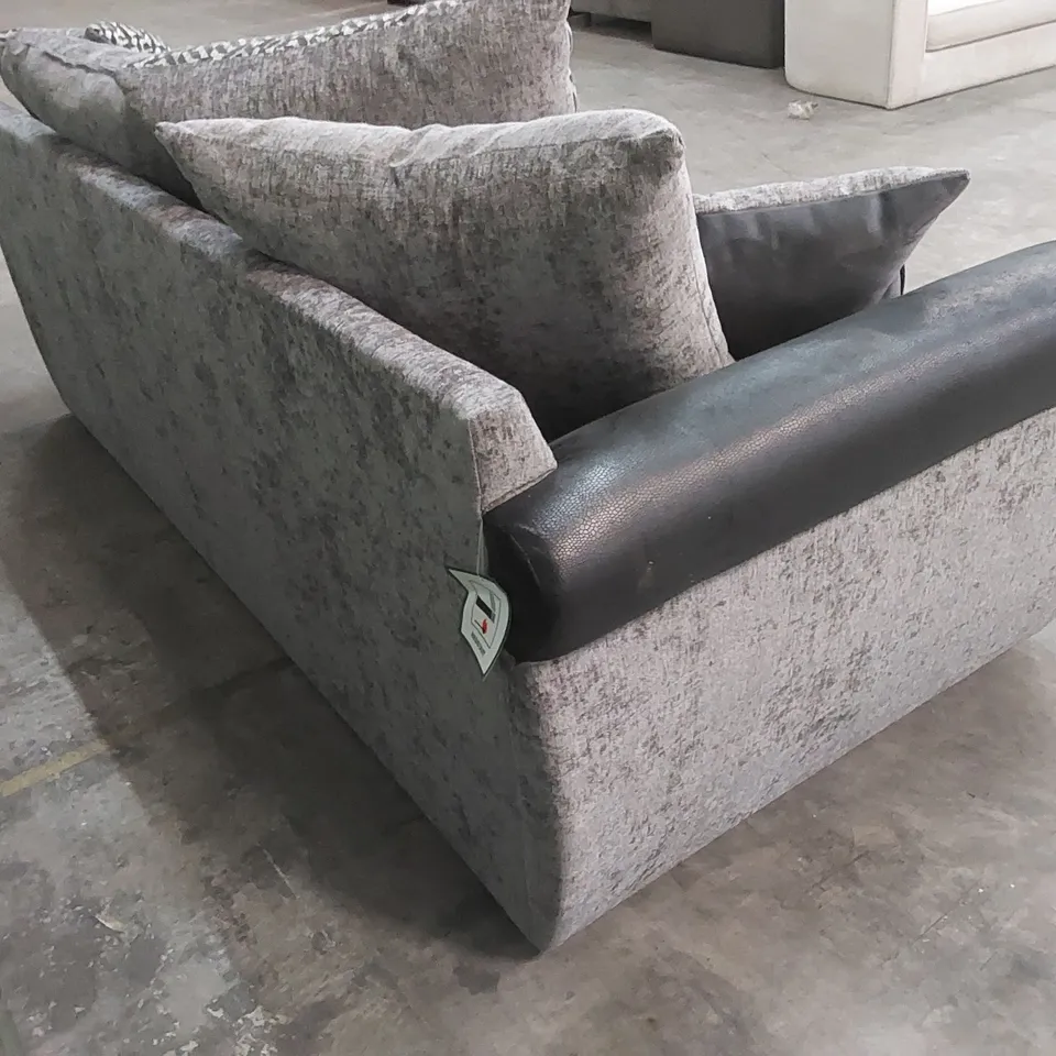 MARINO 3 SEATER PILLOW BACK SOFA 