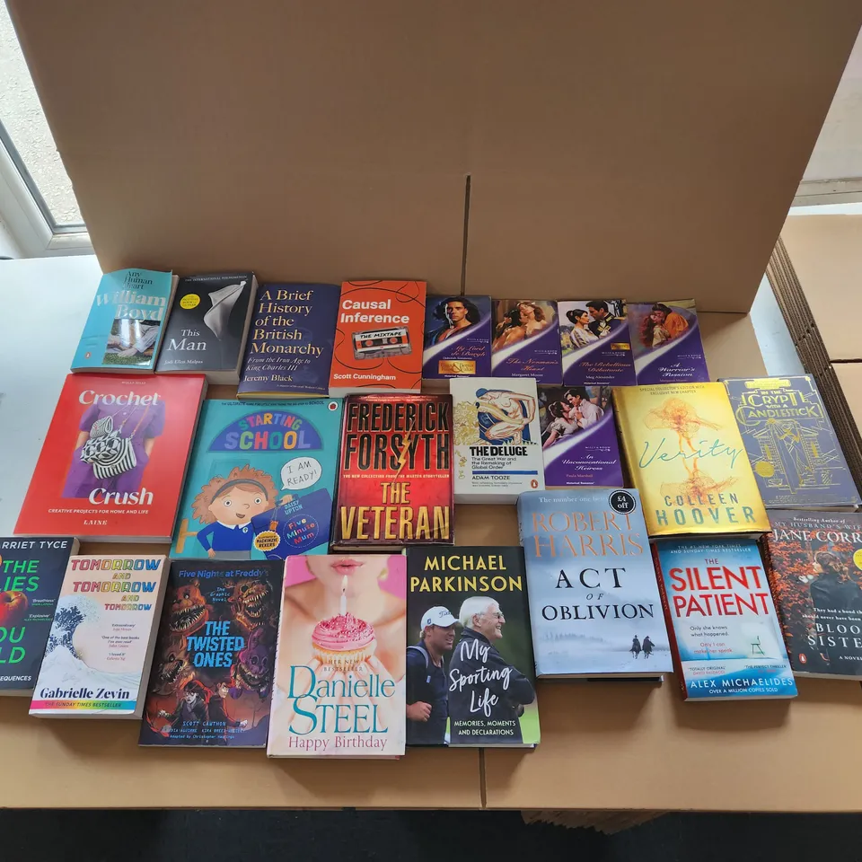 CAGE OF A SIGNIFICANT QUANTITY OF ASSORTED BOOKS BY GABRIELLE ZEVIN, SCOTT CUNNINGHAM, COLLEEN HOOVER, MICHAEL PARKINSON, FREDERICK FORSYTH, DAISY WAUGH, ETC