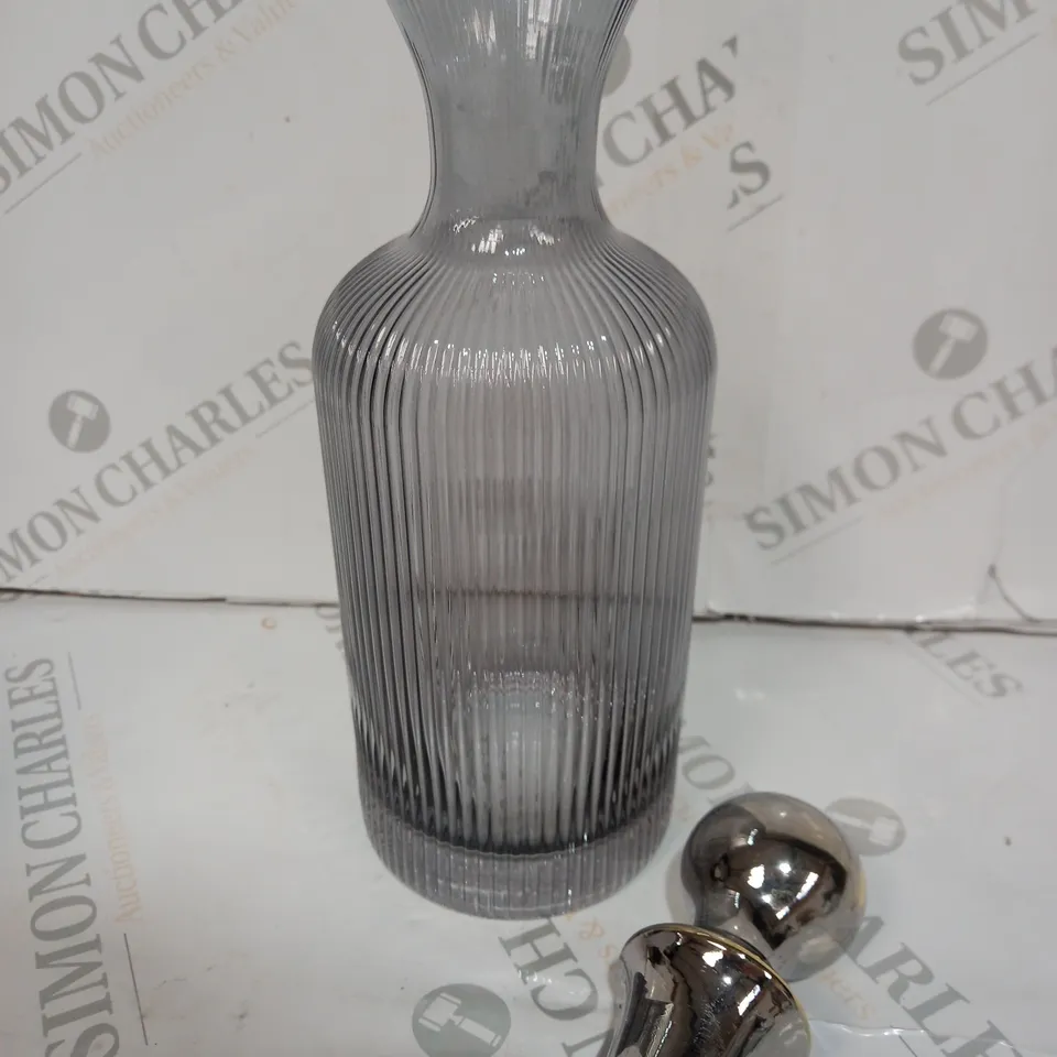 BOXED BUNDLEBERRY FLUTED GLASS DECANTER