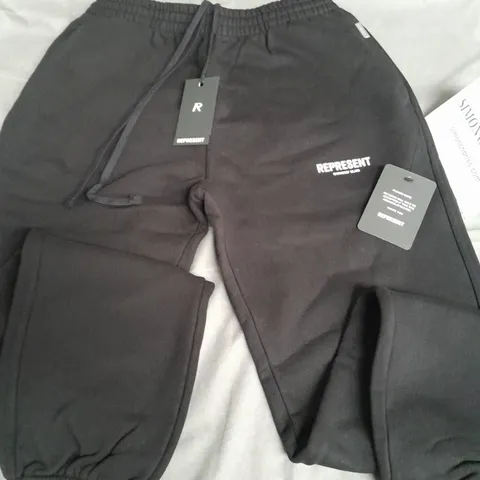 REPRESENT OWNERS CLUB SWEATPANTS IN BLACK - M