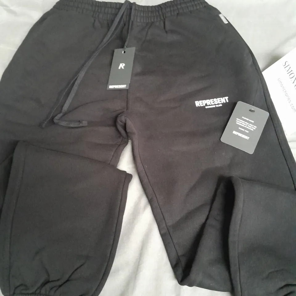 REPRESENT OWNERS CLUB SWEATPANTS IN BLACK - M