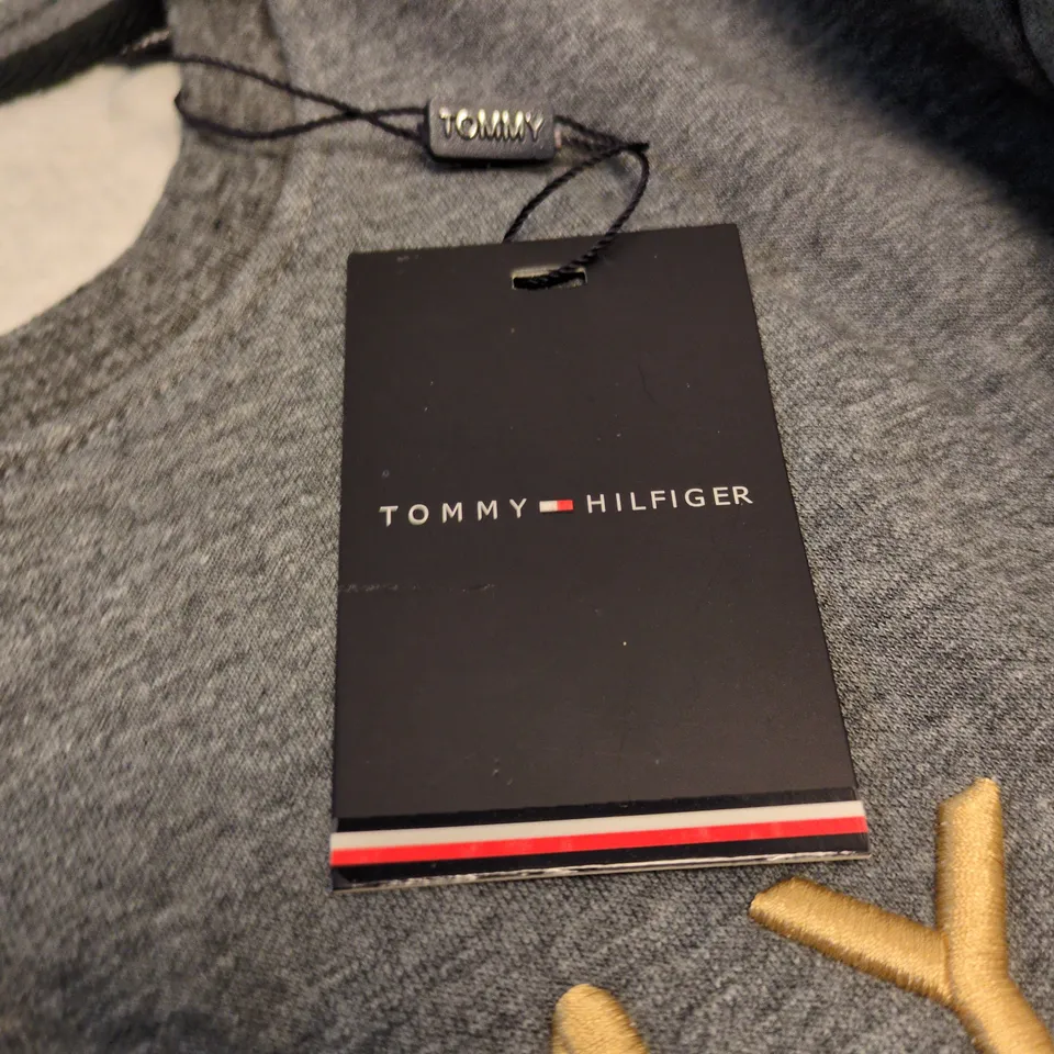 TOMMY HILFIGER MENS SWEATSHIRT – GREY, XXL