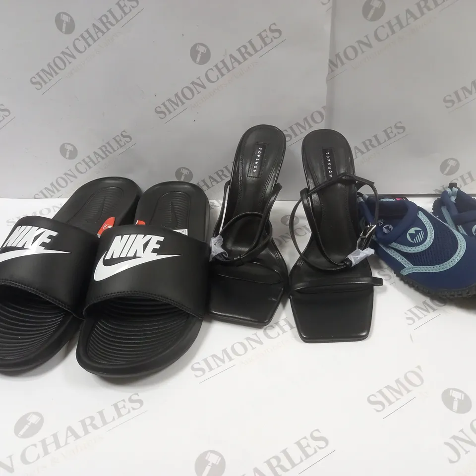 APPROXIMATELY 10 ASSORTED PAIRS OF SHOES IN VARIOUS STYLES & SIZES TO INCLUDE TOPSHOP, NIKE, LAKELAND ACTIVE ETC. 