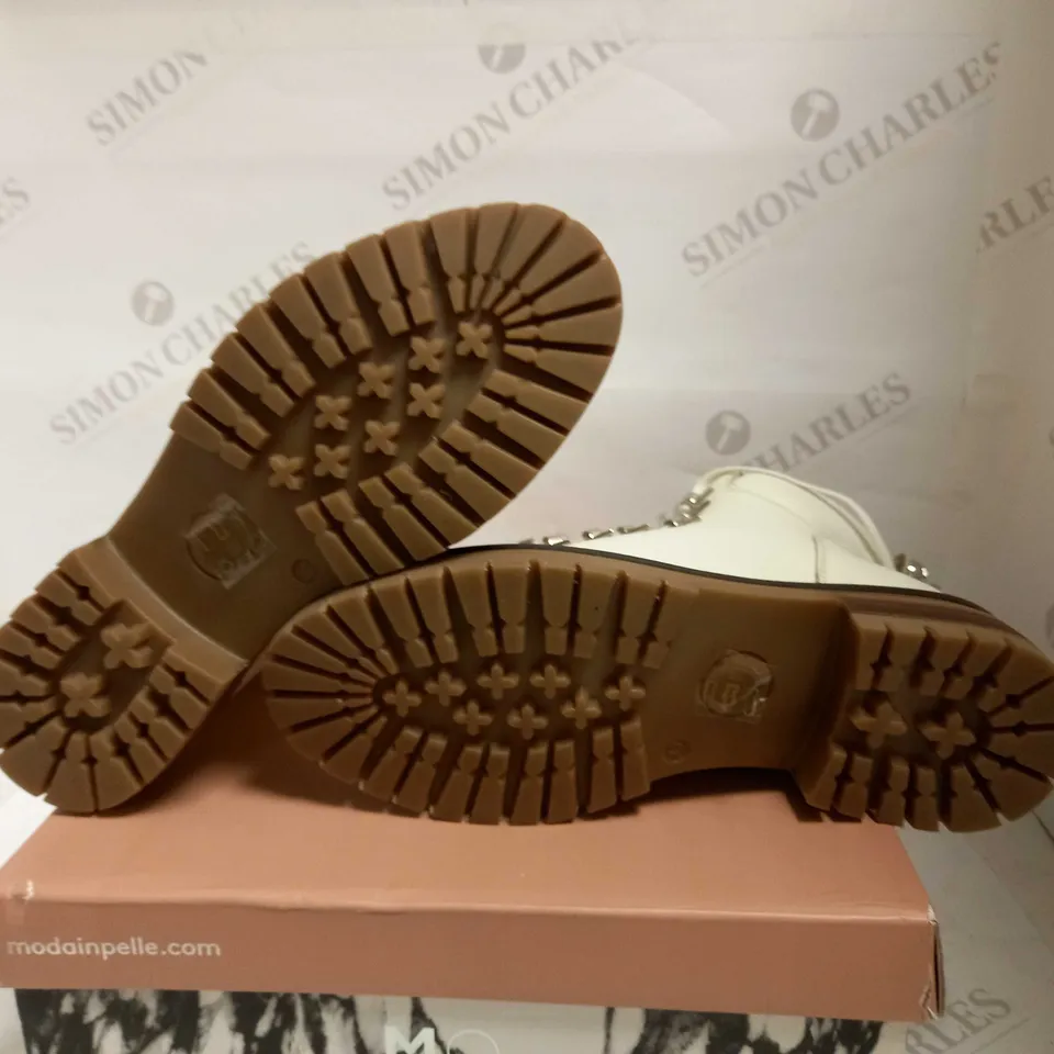 MODA IN PELLE CHIKKARA HIKER BOOTS WHITE LEATHER UK 6