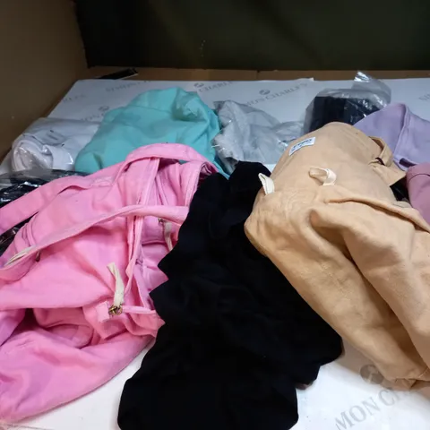 MEDIUM BOX OF 10 ASSORTED CLOTHING ITEMS TOO INCLUDE -SHIRTS , AND TOTE BAGS
