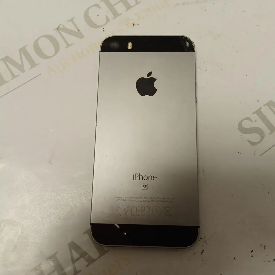 APPLE IPHONE SE SMARTPHONE 