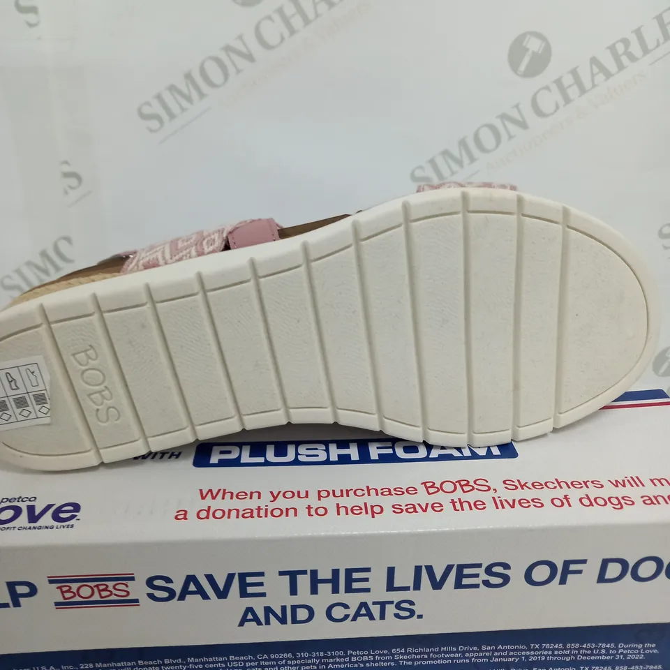 SKETCHERS MEMORY FOAM SANDALS SIZE 5