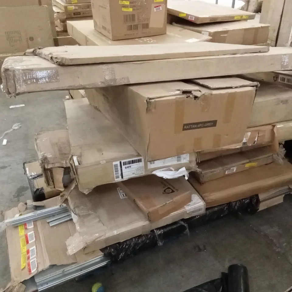 PALLET OF ASSORTED INCOMPLETE DESIGNER FURNITURE AND FURNITURE PARTS