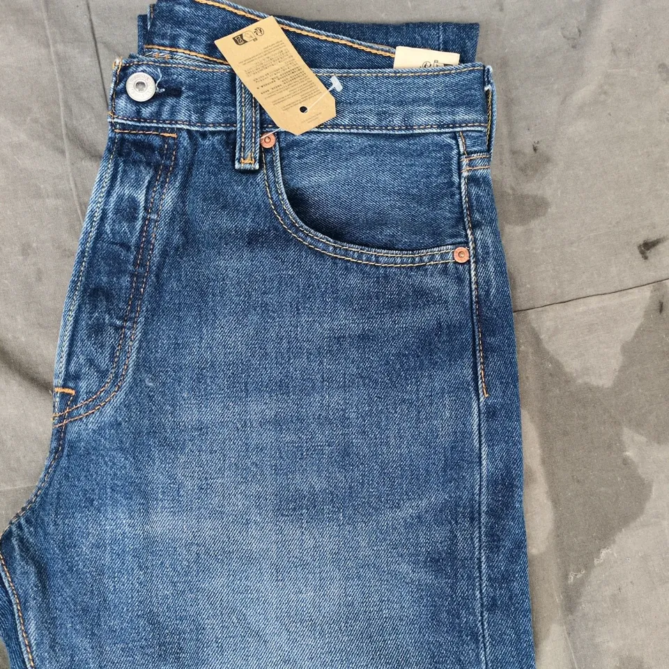 LEVIS 501 '93 STRAIGHT JEANS IN BLUE SIZE 32/30