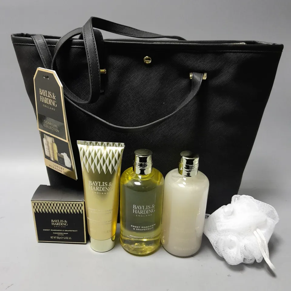 BAYLISS & HARDING LUXURY WEEKEND TOTE