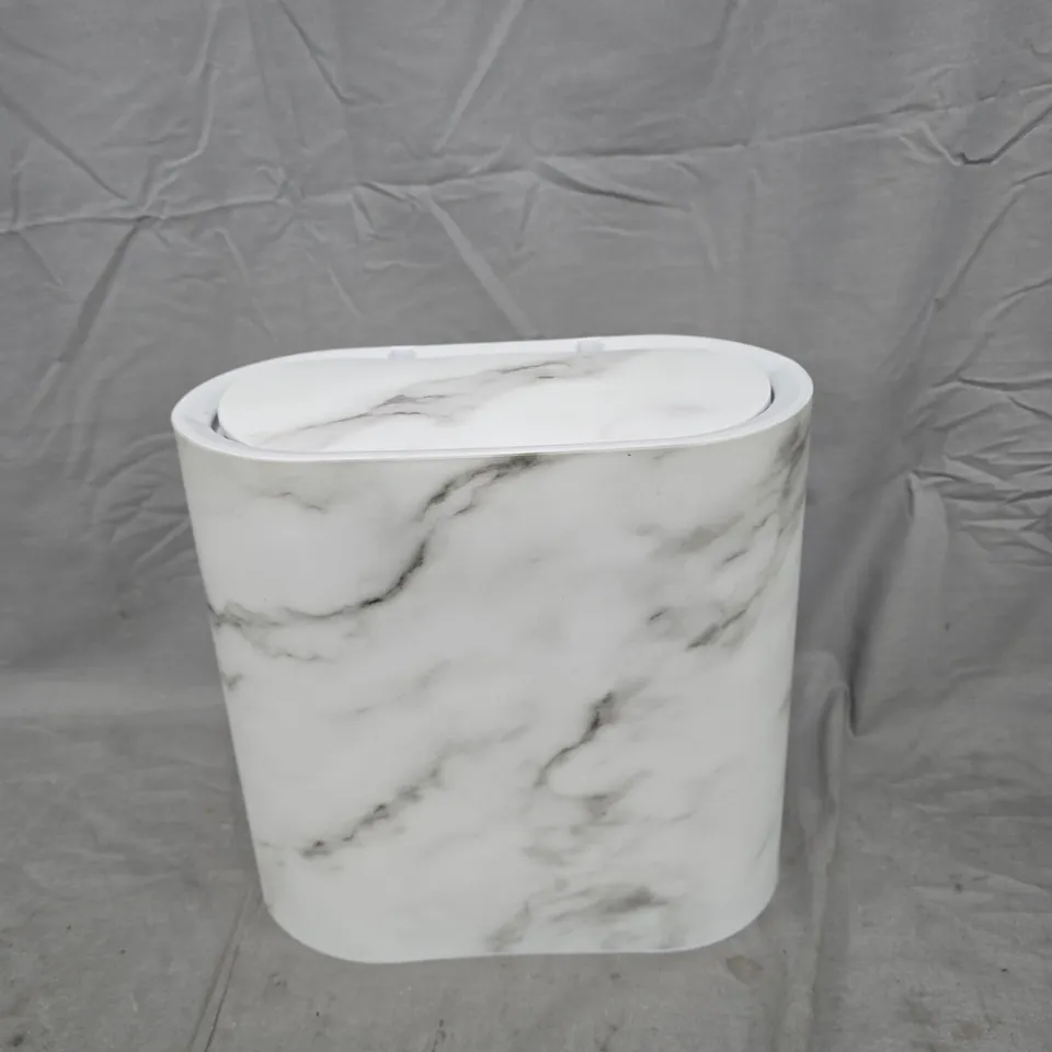 APPROXIMATELY 10 MIXED ITEMS INCLUDING:MARBLE LOOK BIN, CARPET ROLL AND PACK OF DOORMATS