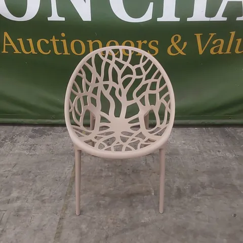 SET OF 4 BRAND NEW DESIGNER OUTDOOR GARDEN WEB EGG SHAPED CHAIRS 
