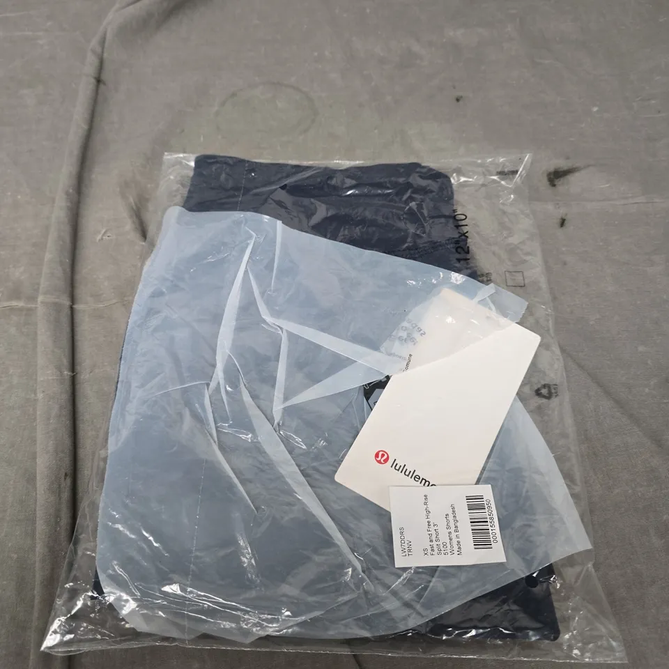 LULULEMON FAST AND FREE HIGH RISE SPLIT SHORTS SIZE XS