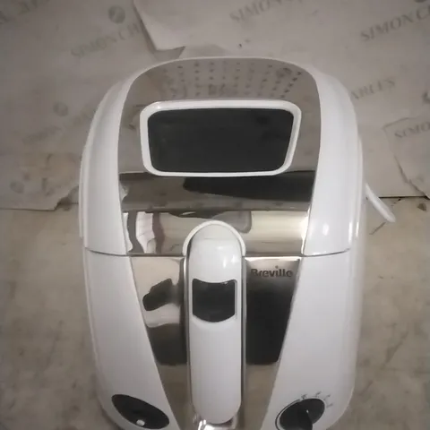 BOXED BREVILLE EASY CLEAN DIGITAL FRYER