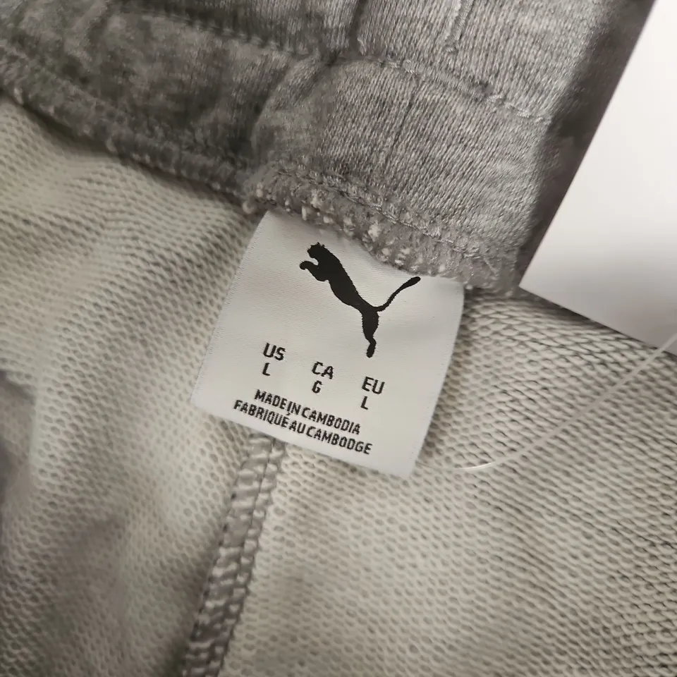 PUMA ESS SHORTS IN GREY HEATHER - EU LARGE