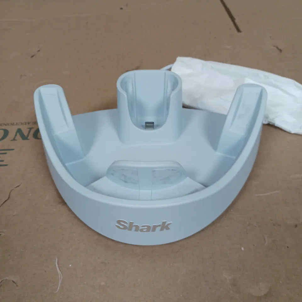 SHARK CRYOGLOW RECHARGING STAND