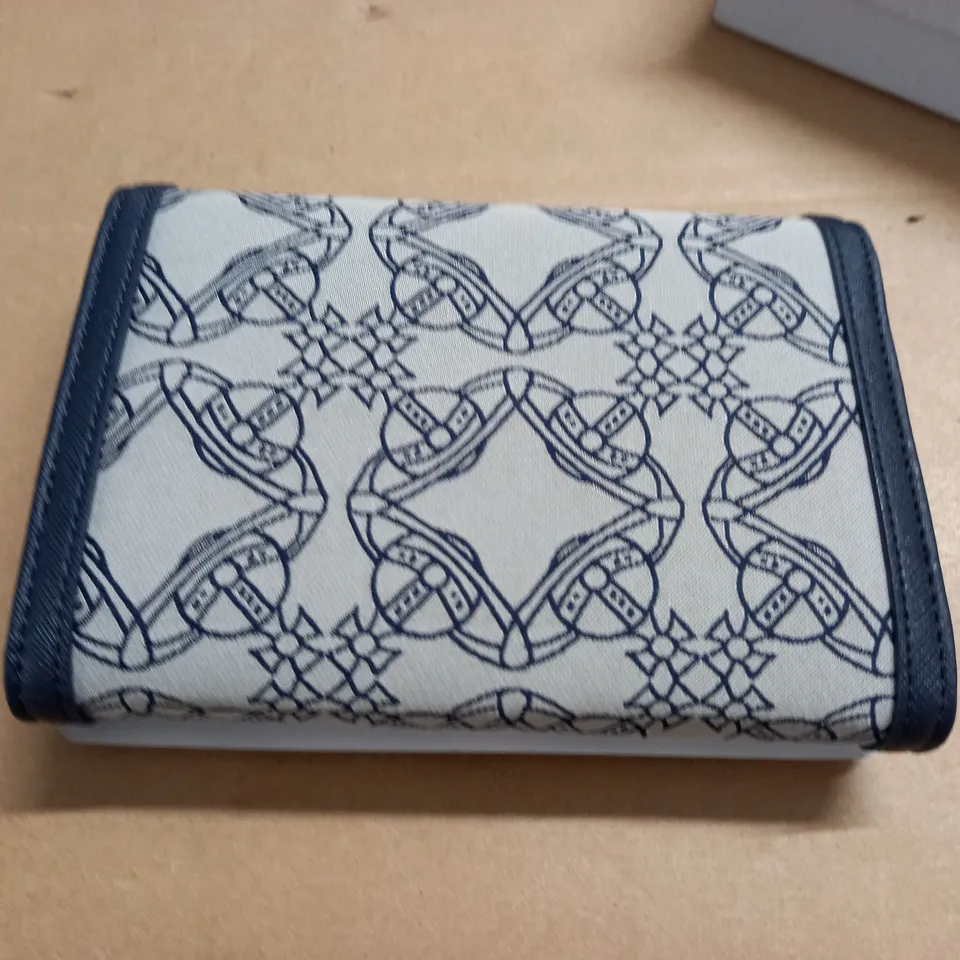 BOXED VIVIENNE WESTWOOD PURSE