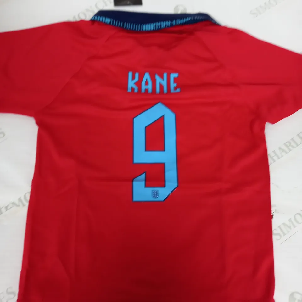 ENGLAND KIDS AWAY SHIRT AND SHORTS - '9 KANE' - SIZE 22