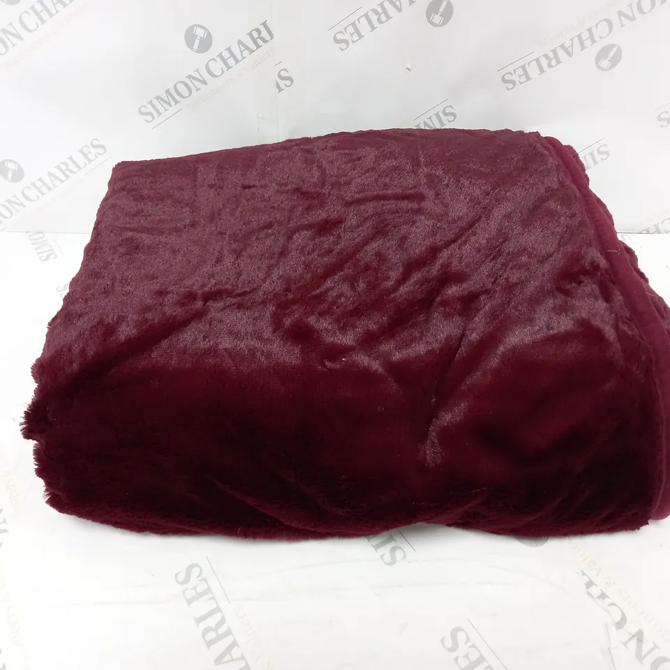 COZEE HOME VELVETSOFT HEATED THROW IN SHIRAZ WINE 