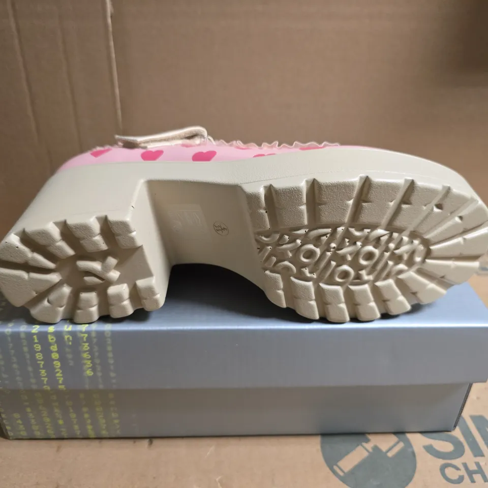 BOXED PAIR OF KOI TIRA MARY JANE SHOES 'MELANIE SWEETHEART EDITION' – UK SIZE 6