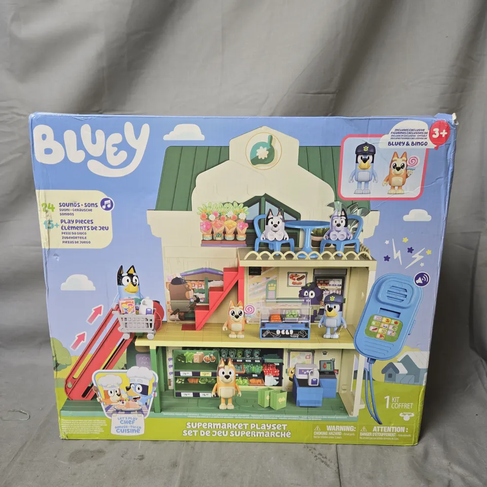 BLUEY SUPERMARKET PLAYSET – BOXED, WITH BLUEY & BINGO FIGURES