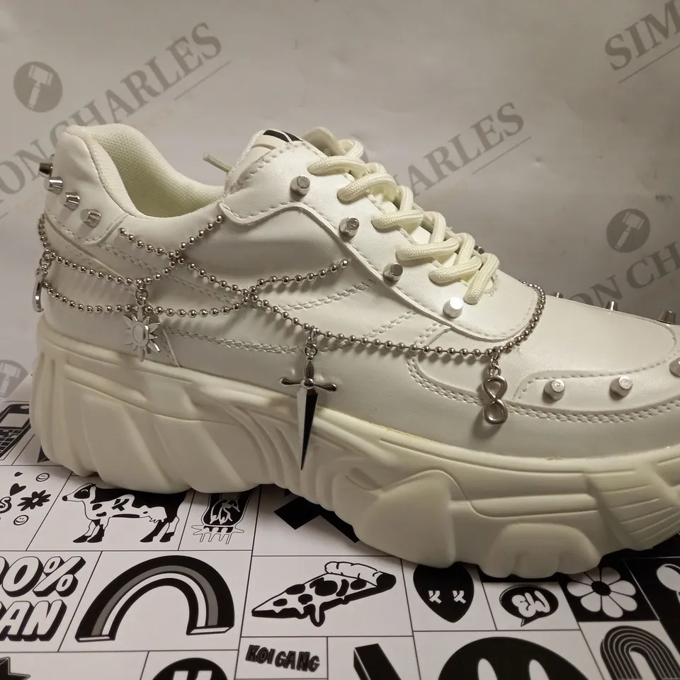 KOI VEGAN JINX WHITE MYSTIC CHARM TRAINERS - SIZE 8