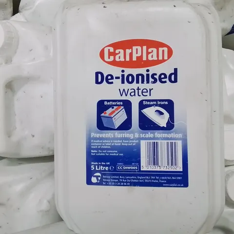 PALLET CONTAINING LARGE QUANTITY OF 5L DE-IONISED WATER BOTTLES 