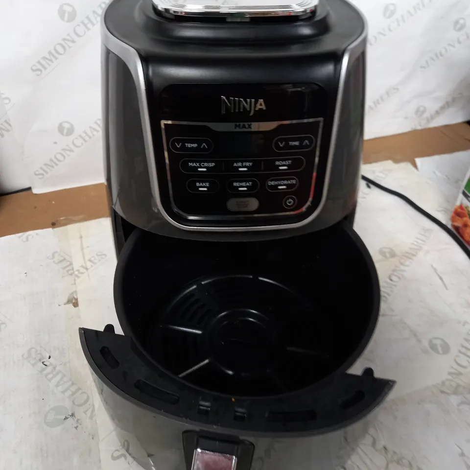 NINJA AIR FRYER MAX 