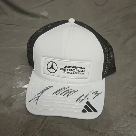 MERCEDES-AMG PETRONAS FORMULA ONE TEAM CAP βSIGNED