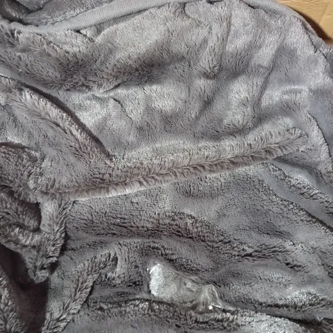 COZEE HOME VELVETSOFT HEATED THROW IN GREY
