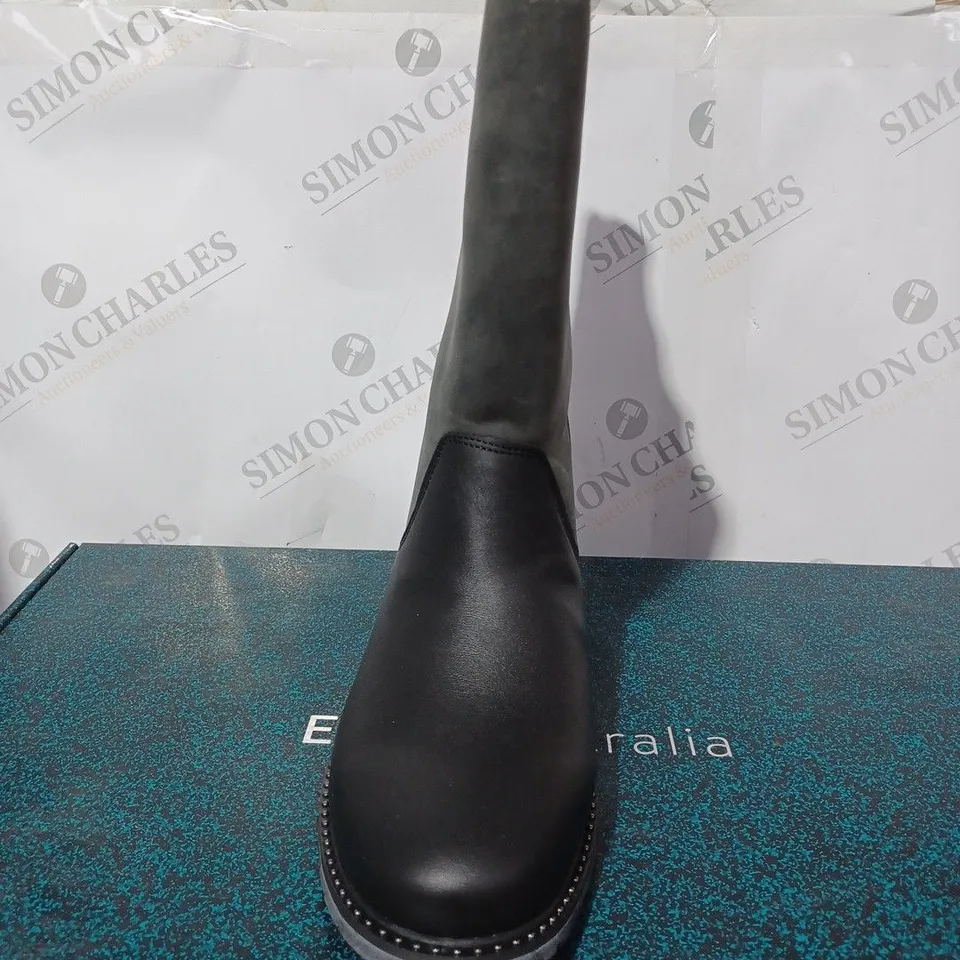 BOXED EMU EXPLORER BOOTS, BLACK/CHARCOAL - SIZE 7