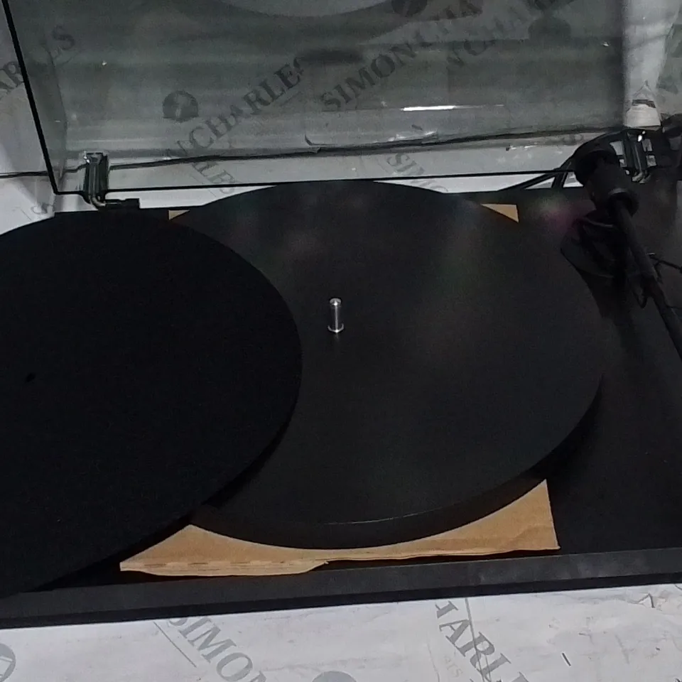 PROJECT PRIMARY E TURNTABLE 