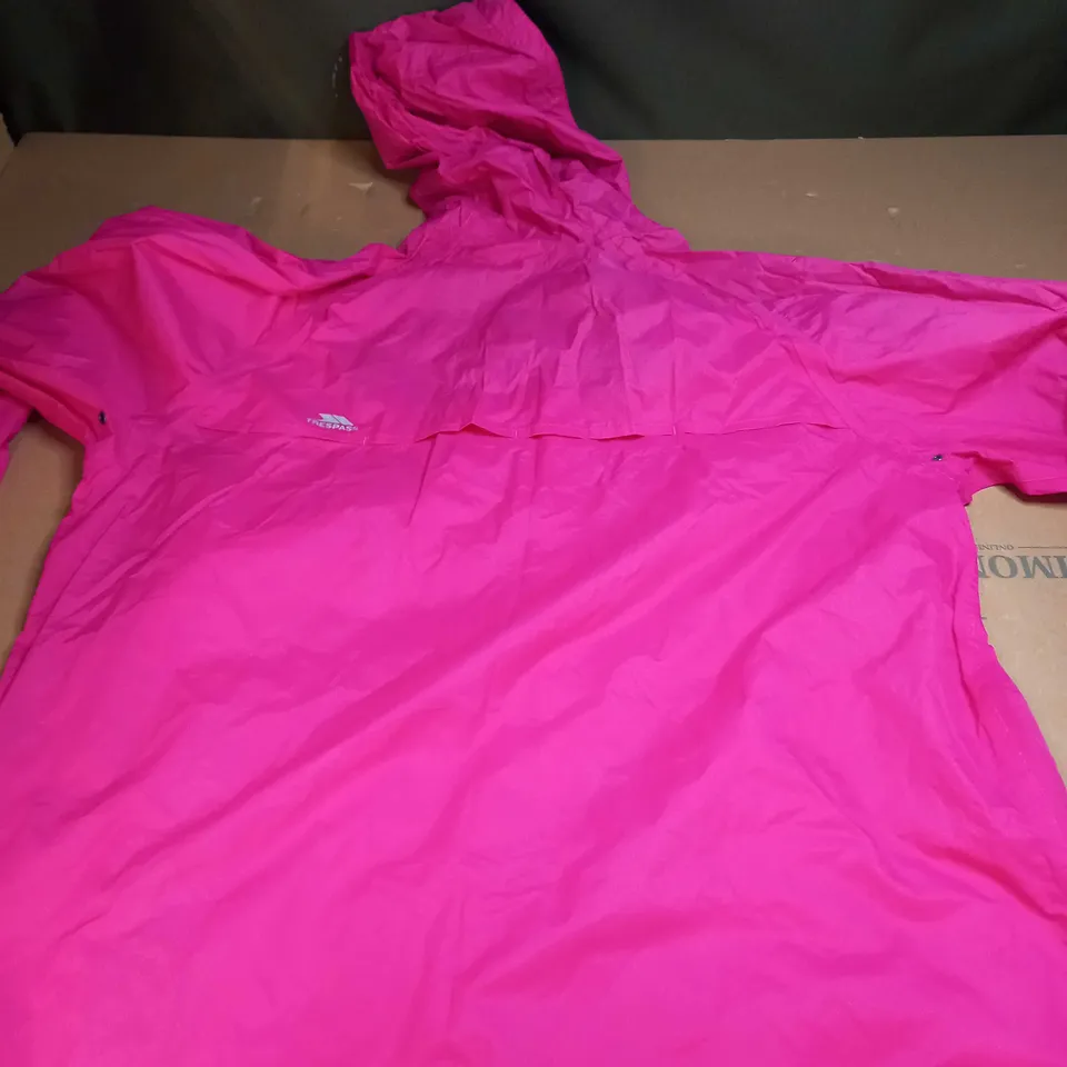 TRESPASS TECHNICAL PERFORMANCE WATERPROOF JACKET IN PINK - SIZE XXL