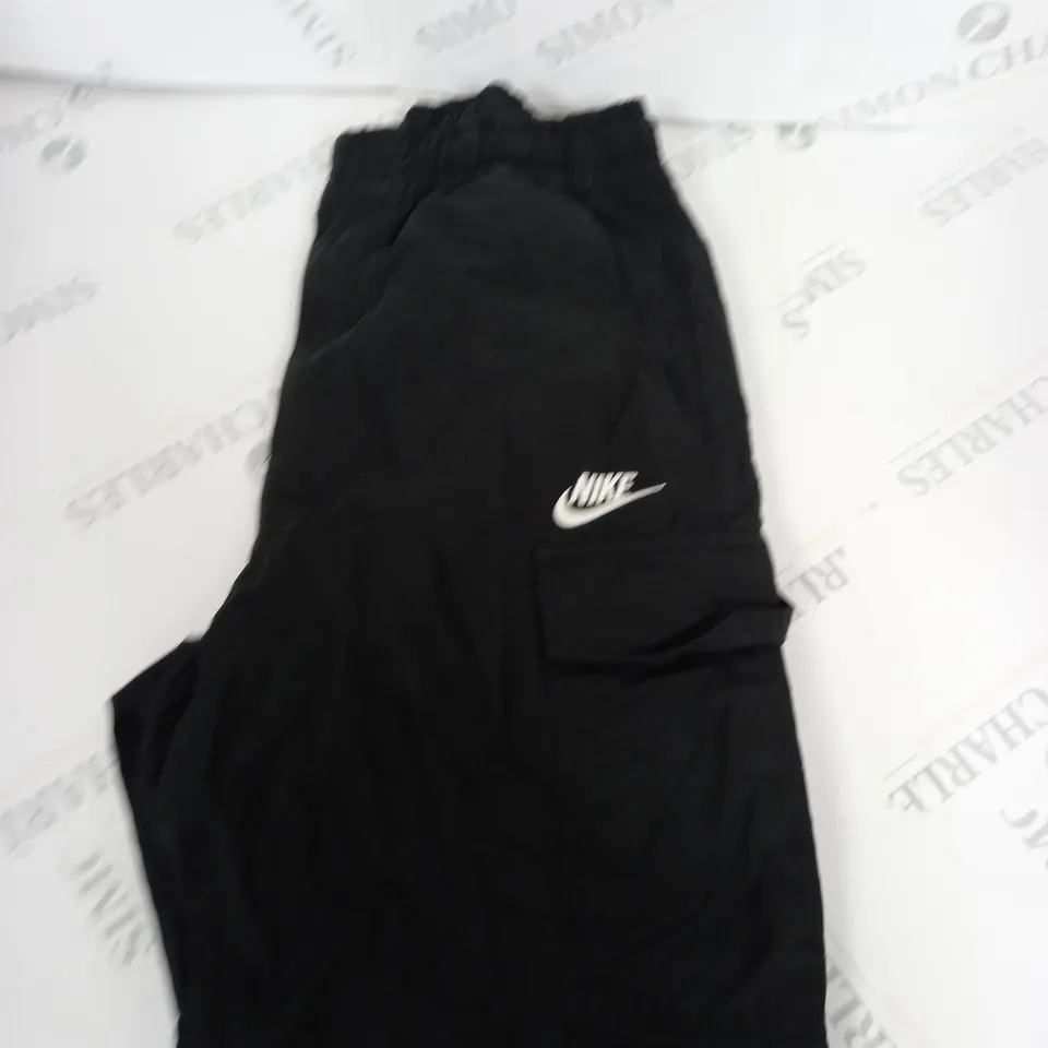 NIKE CARGO TROUSERS SIZE S