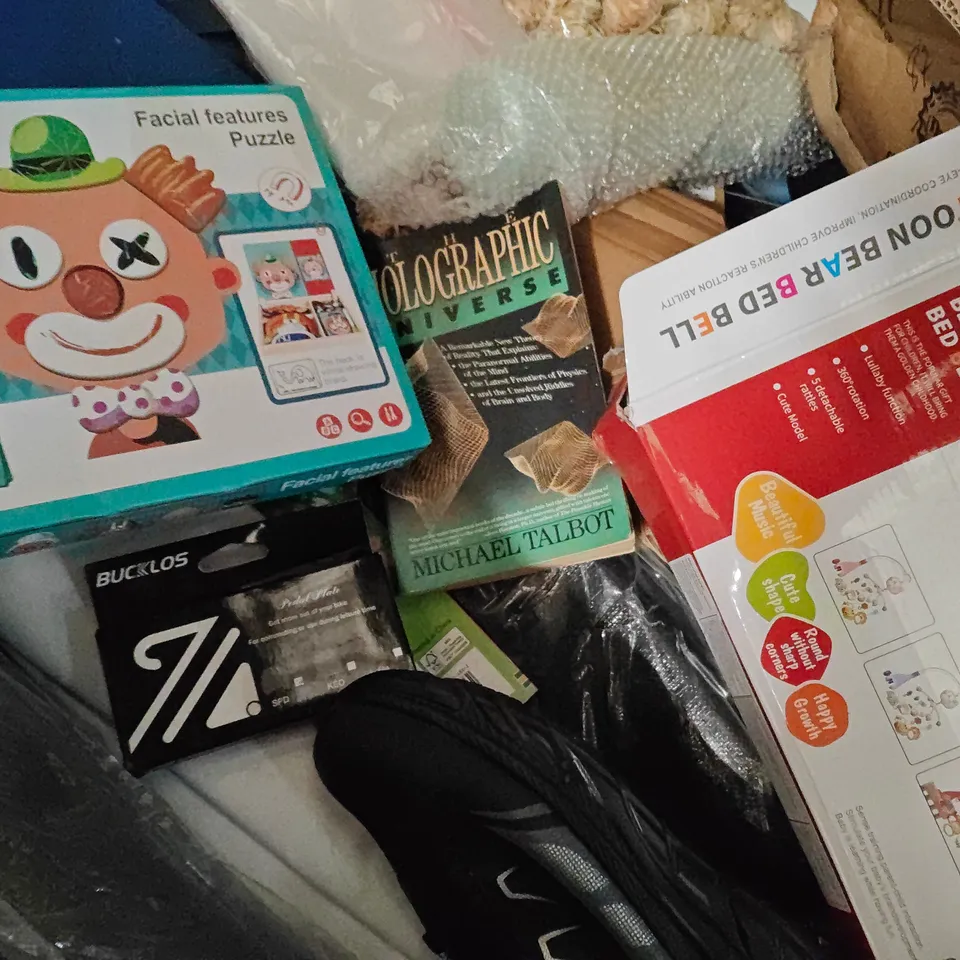 PALLET OF ASSORTED HOUSEHOLD AND CLOTHING ITEMS TO INCLUDE AVENGERS KIDS WATCH, CEREAL CONTAINERS, NOTEPADS, MATTRESS PROTECTOR AND SPORTS TRAINERS