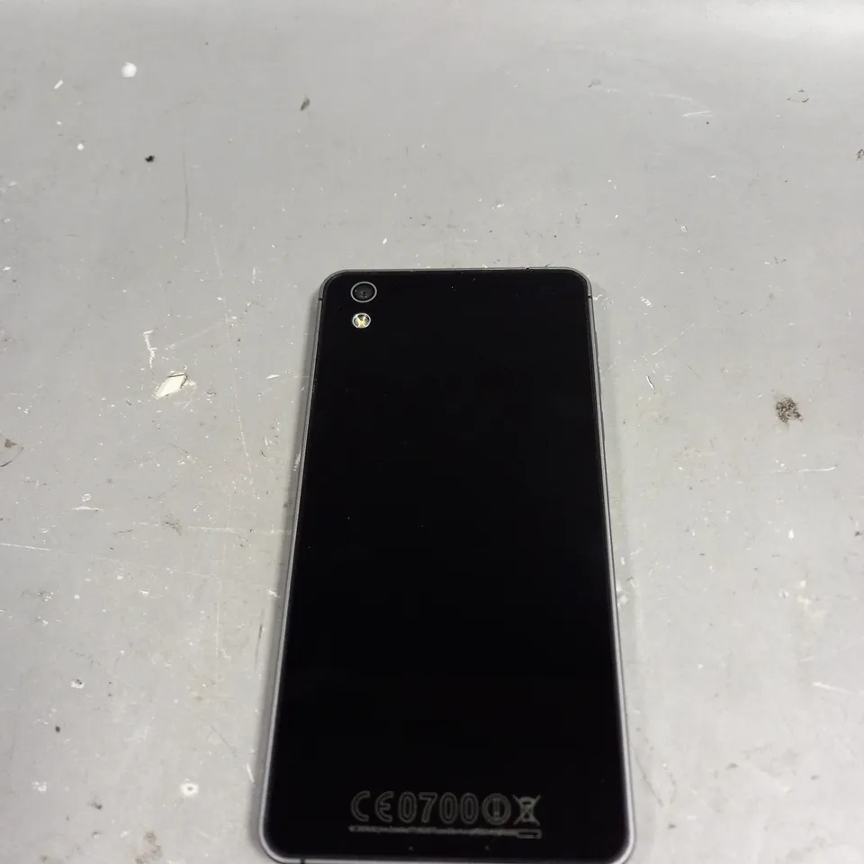 MEDION X5020 SMARTPHONE IN BLACK