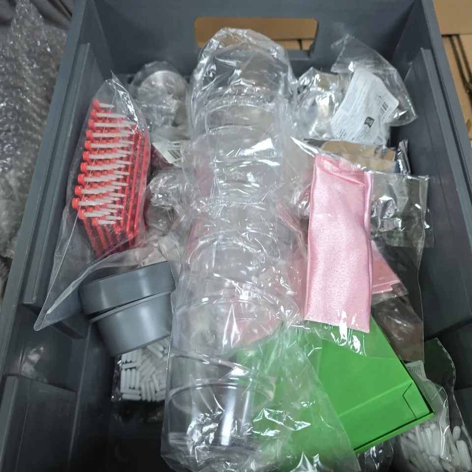 APPROXIMATELY 12 ASSORTED HOUSEHOLD PRODUCTS TO INCLUDE DRILL BITS, CLEAR PLASTIC CUPS AND A DOG DETERRENT