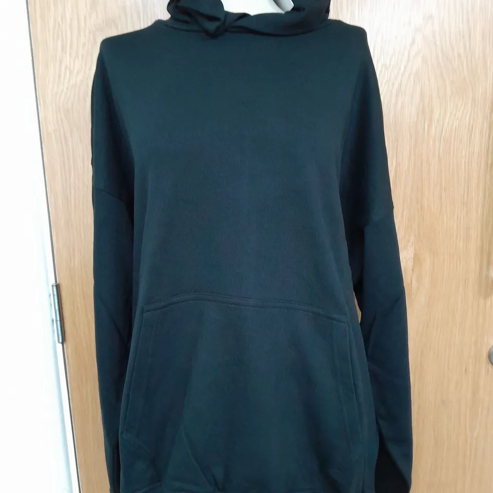 GYMSHARK REST DAY ESSENTIALS HOODIE IN BLACK - LARGE